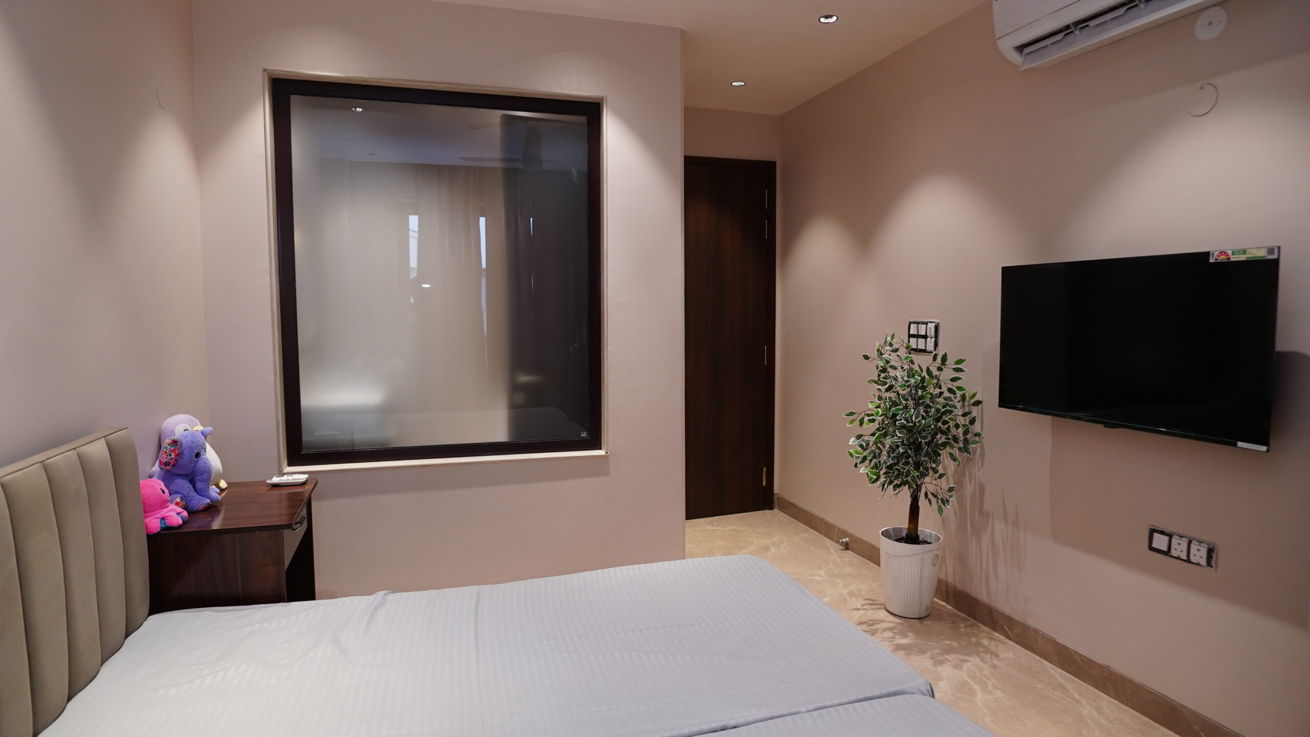 Room View3